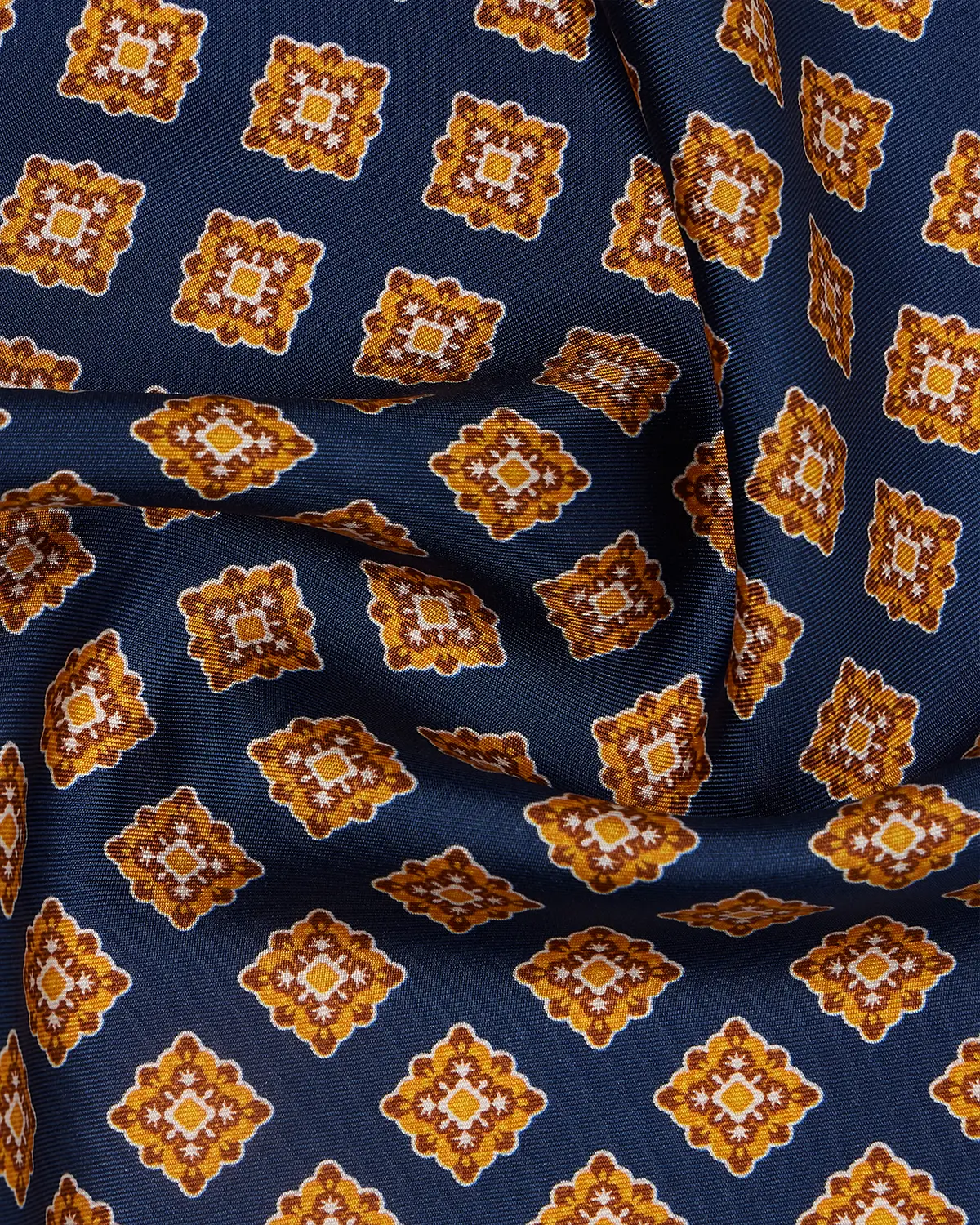 100% Silk Printed Pocket Square - Yellow & Navy - Image 3