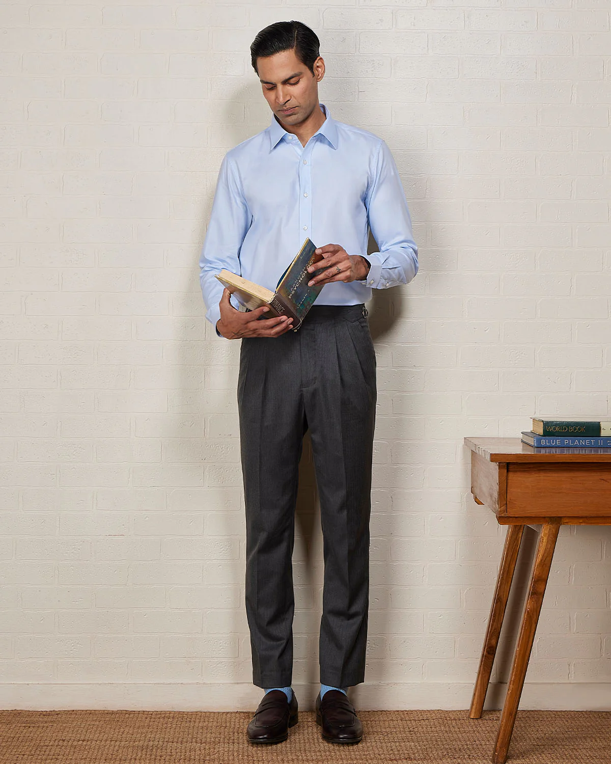 Light Blue Classic Oxford Shirt - Image 4