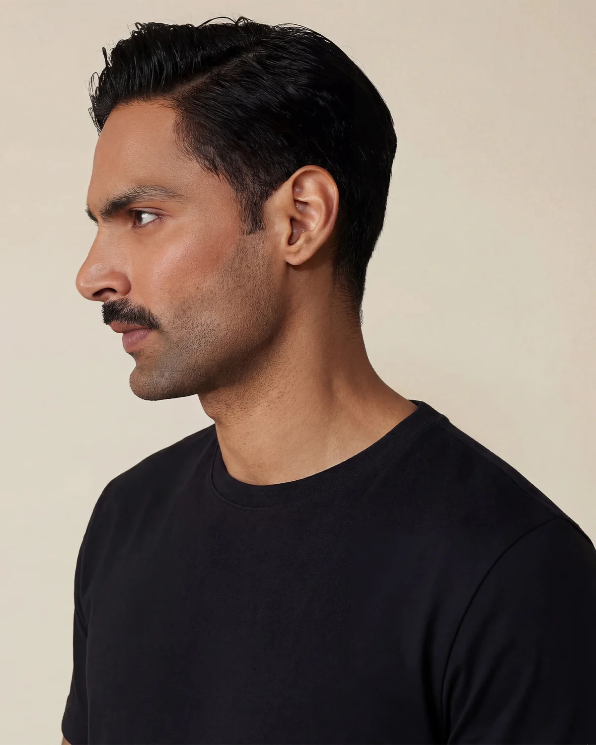 Luxe Lounger T-Shirt - Black - Image 2