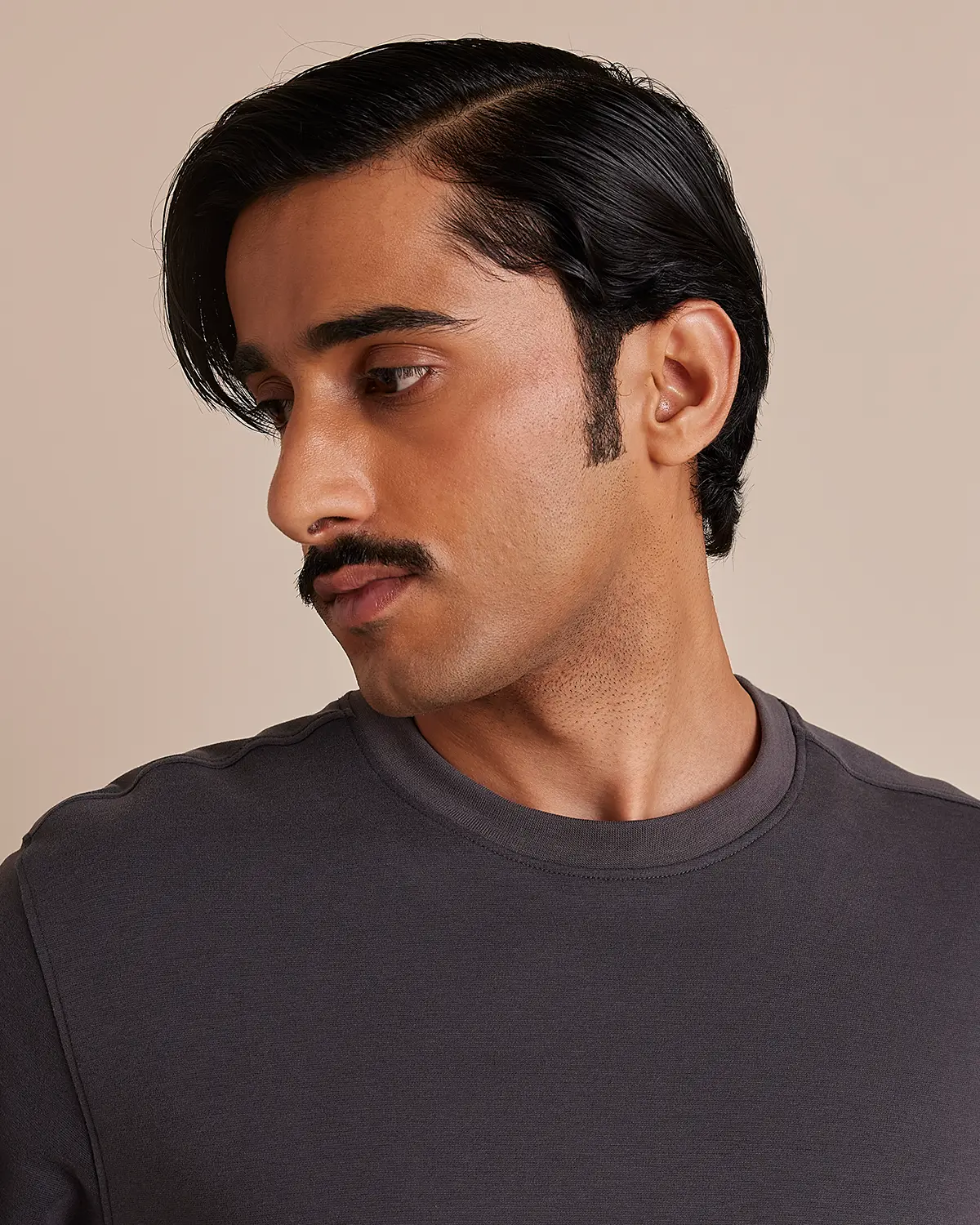 Luxe Oversized T-shirt - Dark Grey - Image 3