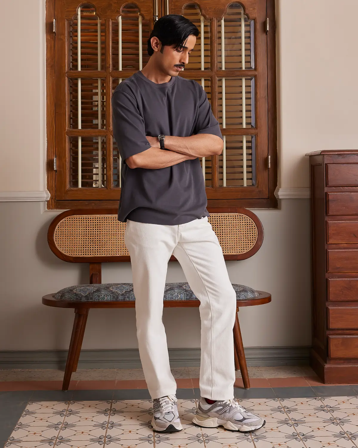 Luxe Oversized T-shirt - Dark Grey - Image 5