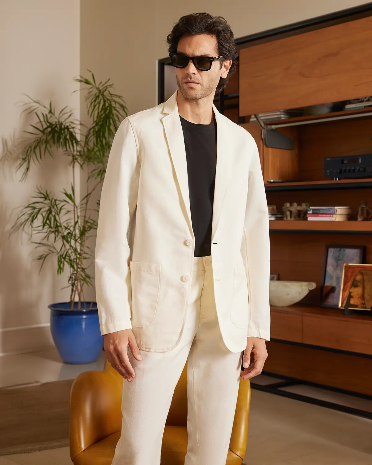 The Bellagio Soft Tailored Suit - Ecru - Image 3