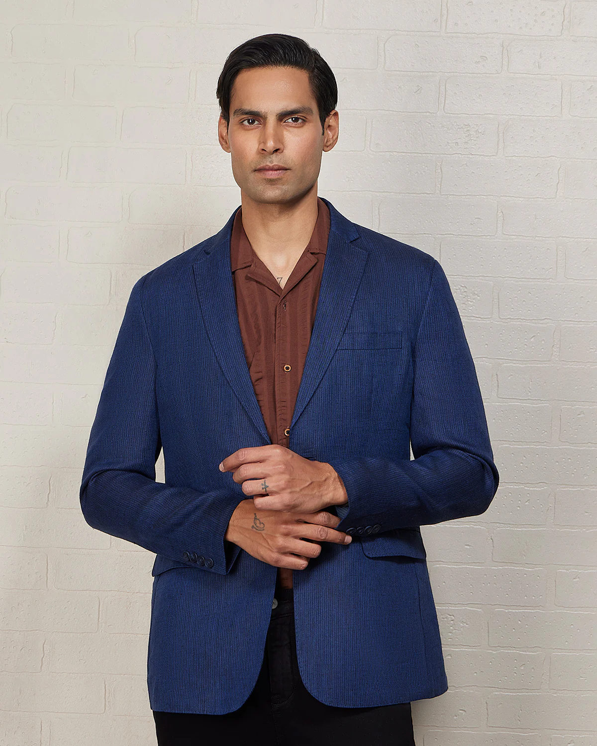 The Whitby Striped Linen Blazer - Navy